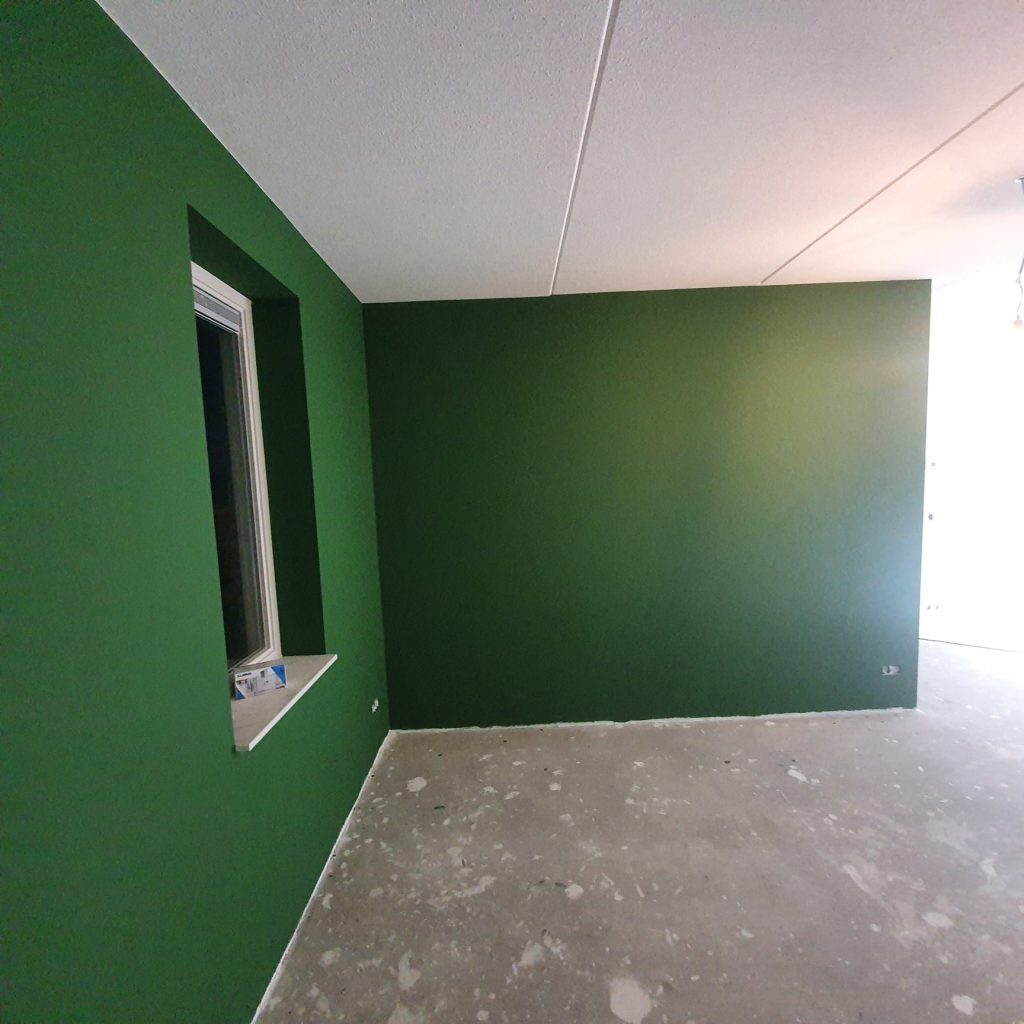 Glasvezel en sauswerk – muur donkergroen
